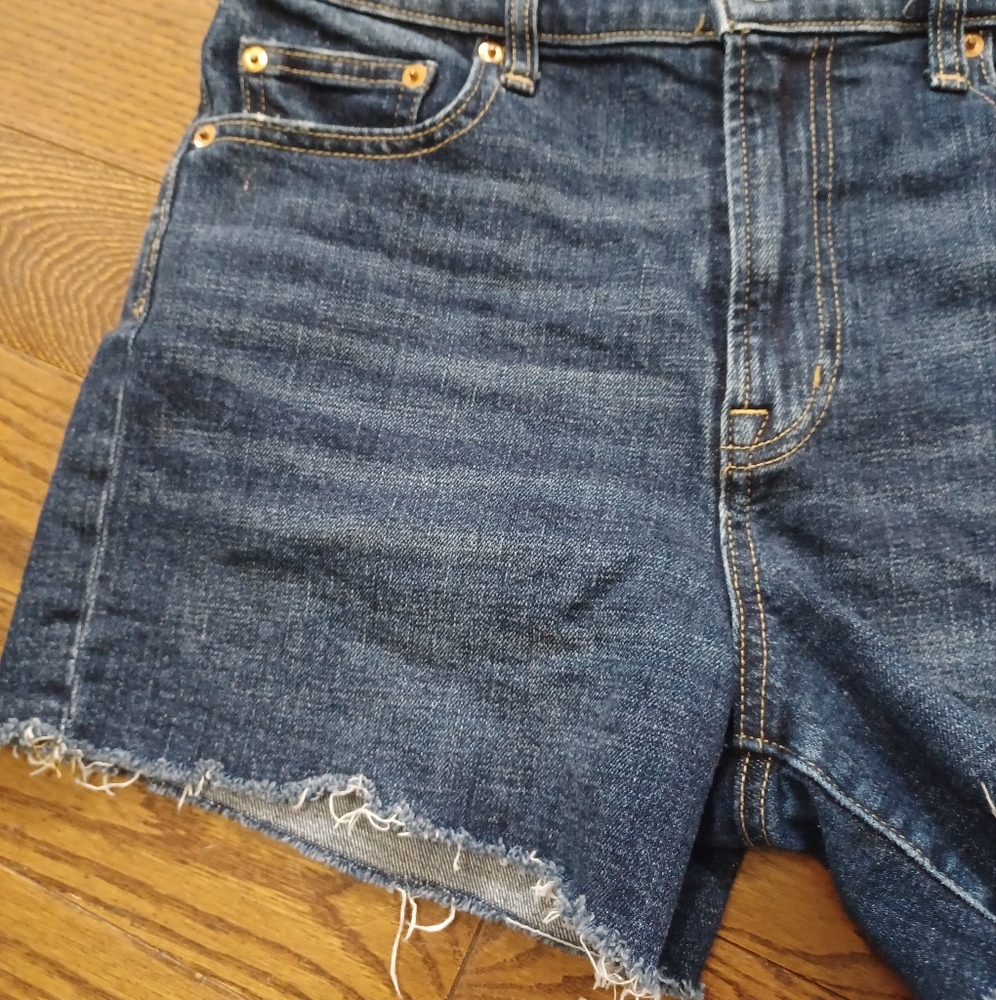 Gap High Rise Shorts - Picture 2 of 5